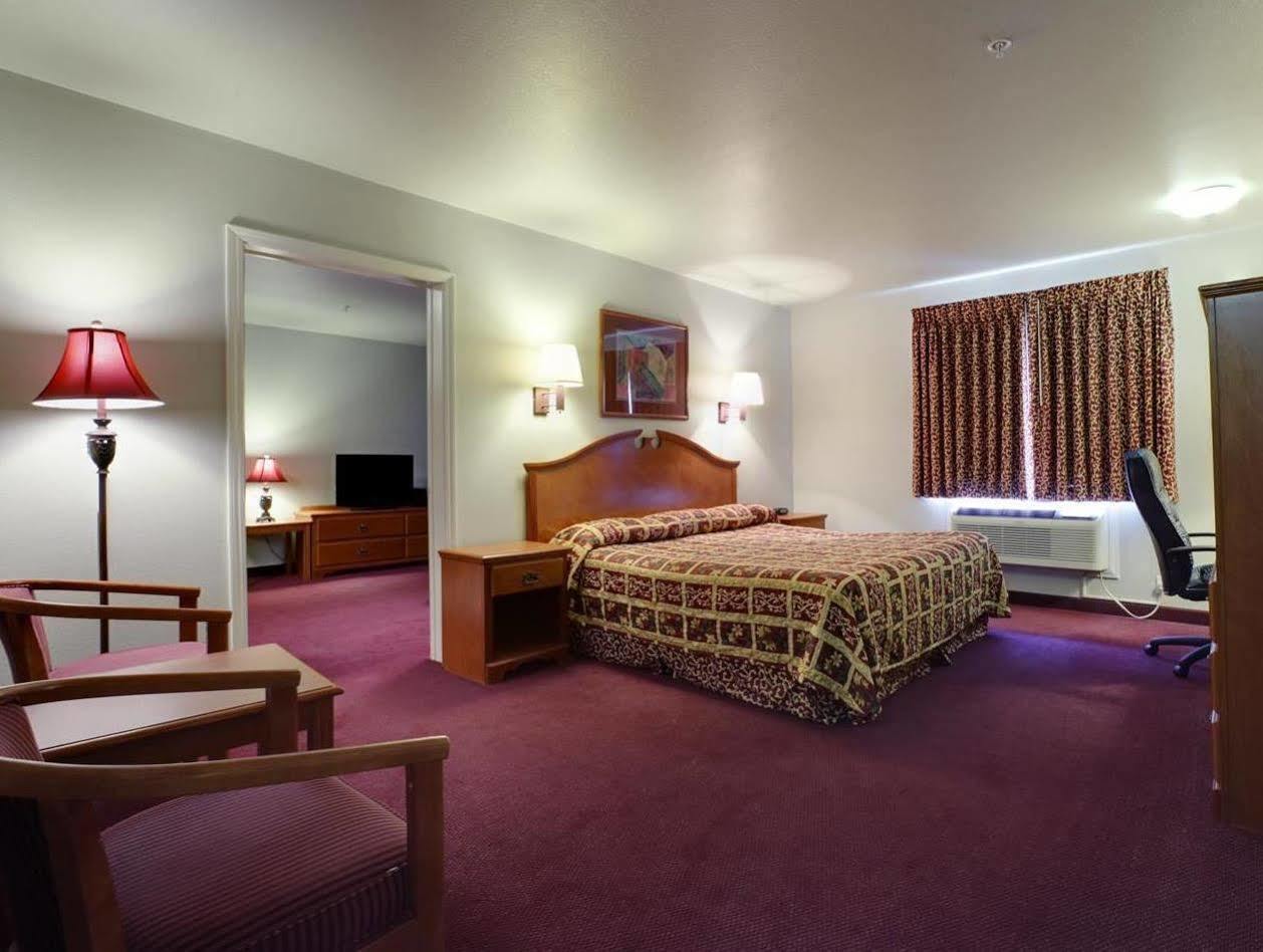 America'S Best Value Inn & Suites Gallup Exterior photo